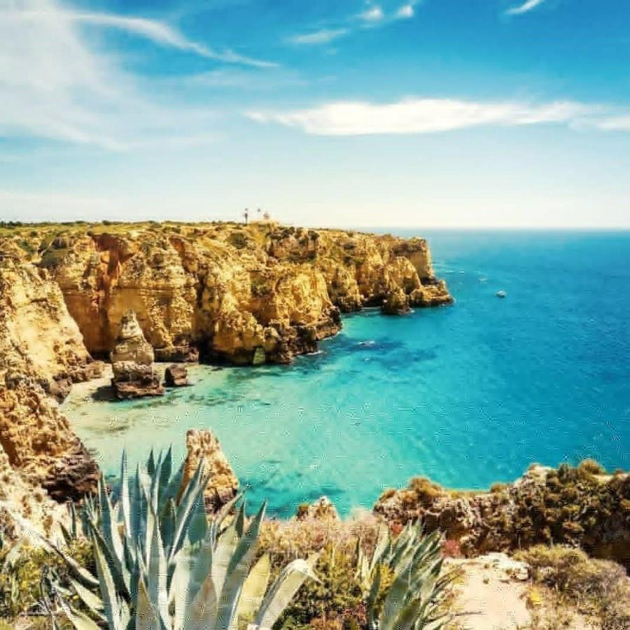 Apartamento Cor Do Mar - Sunny, Clean And Spacious Apartment With Sea View, In Alvor - Very Close Walking Distance To The Beach And Alvor Village ภายนอก รูปภาพ