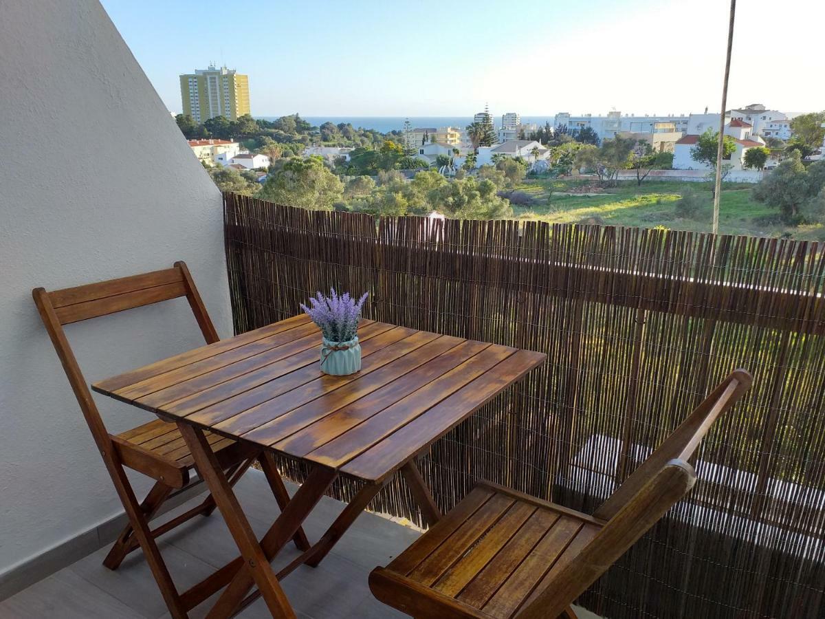 Apartamento Cor Do Mar - Sunny, Clean And Spacious Apartment With Sea View, In Alvor - Very Close Walking Distance To The Beach And Alvor Village ภายนอก รูปภาพ